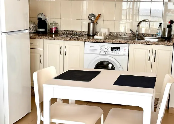 Chao Atalaya Puerto Del Carmen View ,ac,pool Daire